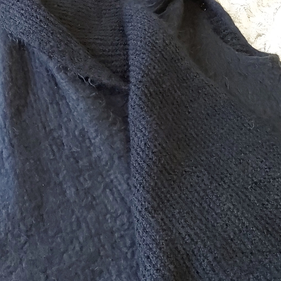 Betsey Johnson Shawl - Picture 3 of 4